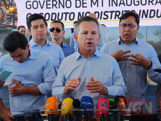 Governador rebate proposta de Abilio e diz que prefeito não pode “abrir mão” da saúde.