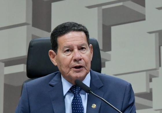 Mourão afirma que derrota de Bolsonaro foi erro de estratégia