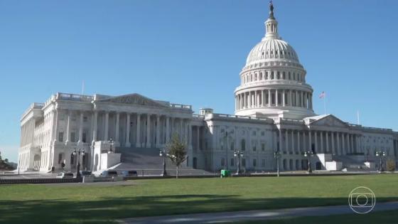 Senadores brasileiros chegam aos EUA para tentar barrar tarifa de Trump.