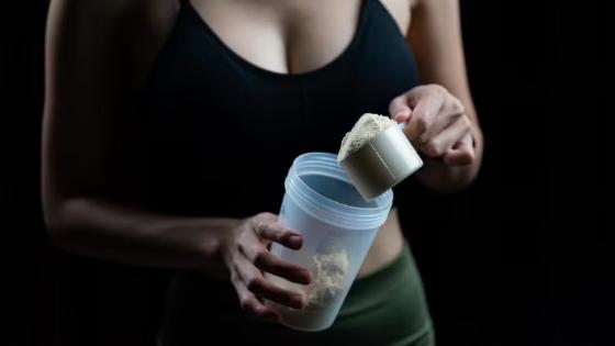 Whey protein é considerado um ultraprocessado; entenda