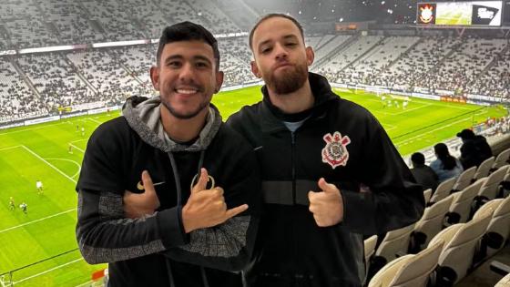 Casal registra boletim de ocorrência e denuncia homofobia em jogo do Corinthians