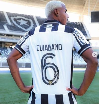 Cuiabano herda a camisa 6 do Botafogo e homenageia Nilton Santos