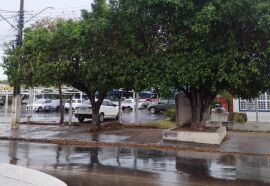 Chuva leve surpreende Várzea Grande