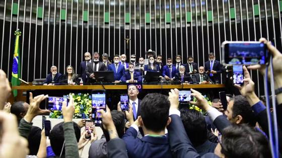 Prisão de Bolsonaro domina ambiente no Congresso 