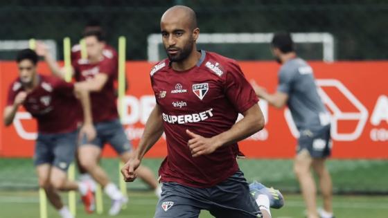 Lucas Moura volta ao São Paulo após 3 meses fora.