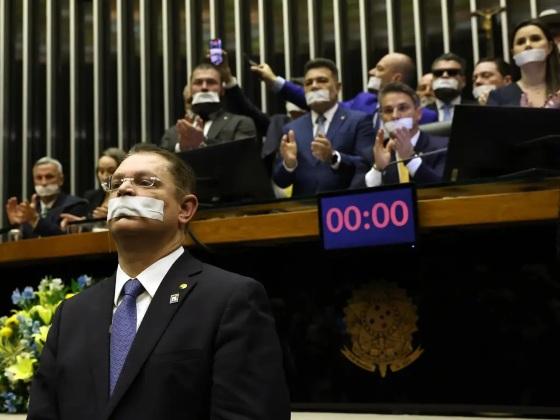 Líder do PL na Câmara reage a representações disciplinares 